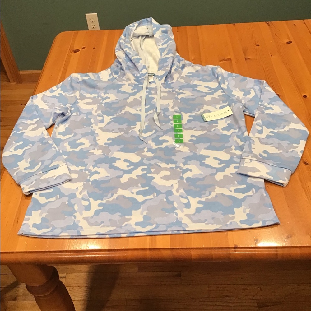 BLUE CAMO HOODIE SWEATSHIRT sz L NWT WAKE & WEAR BY INK & IVY